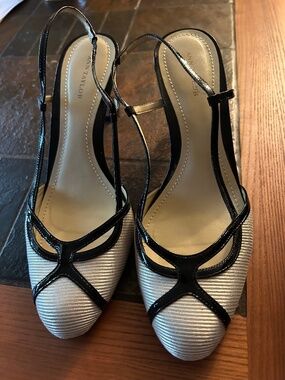 Ann Taylor Fabric and Leather Shoes Size 9